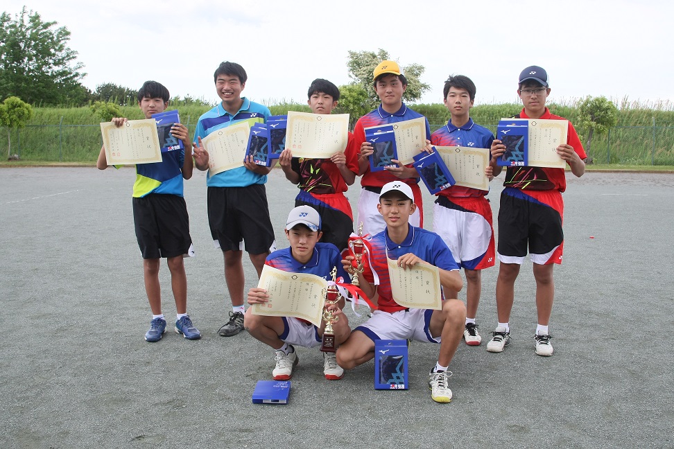 第28回町民ソフトテニス大会中学男子表彰