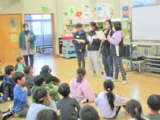 頼もしい司会の5.6年生。