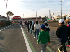 小学校に２次避難しているところ
