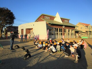 消防署立ち合いによる避難訓練の様子