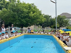 プール開き