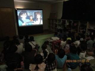 ２日目の映画を見ているところ