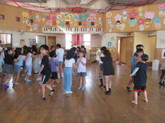 じゃんけん列車をやっているところ