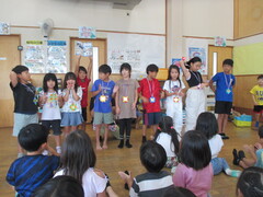 成績上位者がメダルをもらったところ