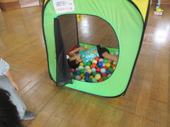 ボールプール①