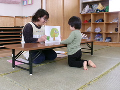 紙芝居「おまめくん　ぱちぱちー」