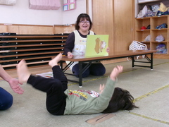 紙芝居「ごろん」