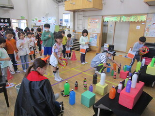 ゲーム『バケバケわなげ』