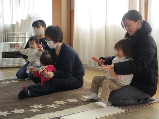 手遊びの様子②