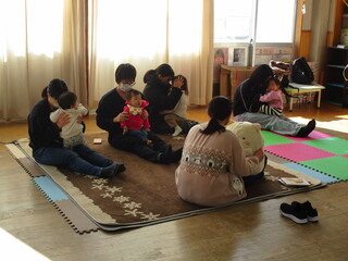 ふれあい遊びの様子②