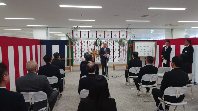祝辞を述べる石川町長