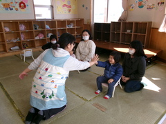 先生とハイタッチ①