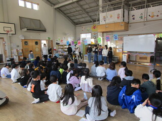 進級おたのしみ会が始まります