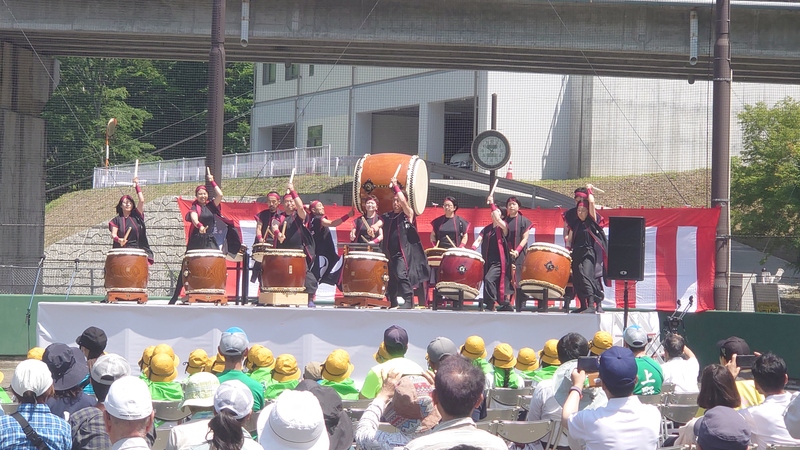 記念式典のアトラクションの様子
