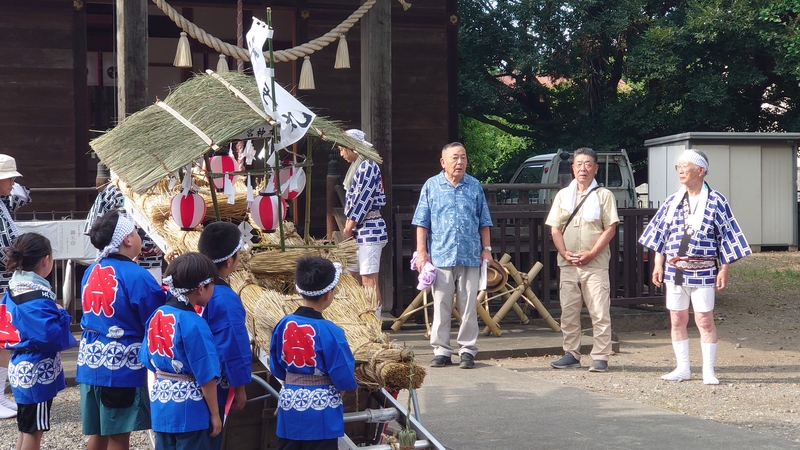 巡行前の挨拶をする石川町長
