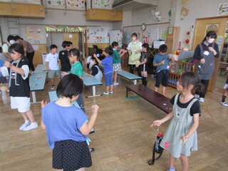 ブンブンゴマで遊んでいる様子②