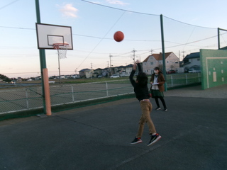 バスケットボール認定　シュートしているところ