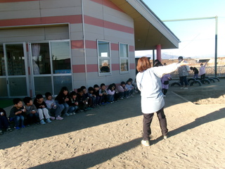 いざ、豆まき開始の様子