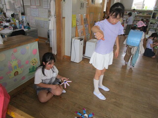 ぐるぐるコプターで遊んでいる様子③ ぐるぐるコプターで遊んでいる様子③
