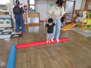 しんちょうに…
